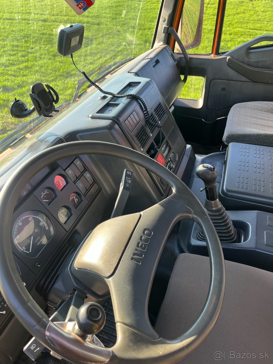 IVECO 260E37 6X4 - 12