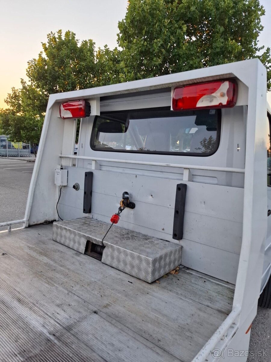 Predam Mercedes-Benz odťahove vozidlo - 12