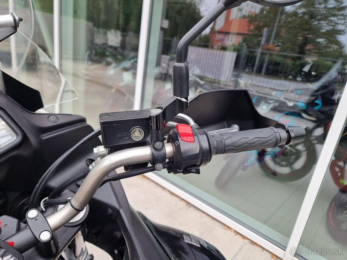 Suzuki V-Strom 650 - 12