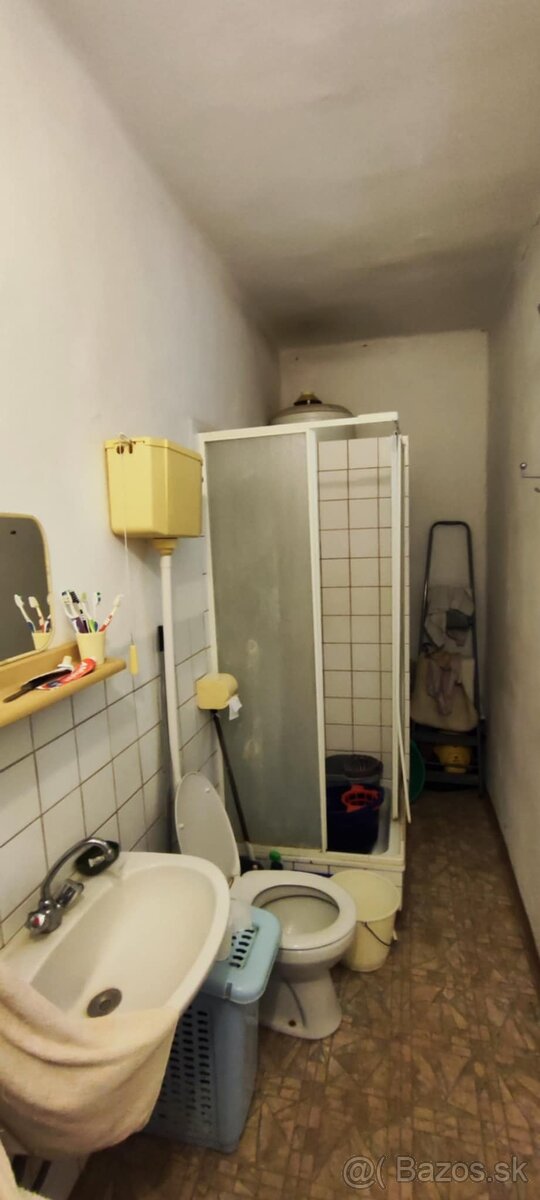 PEKNÝ VIDIECKY DOM - 12