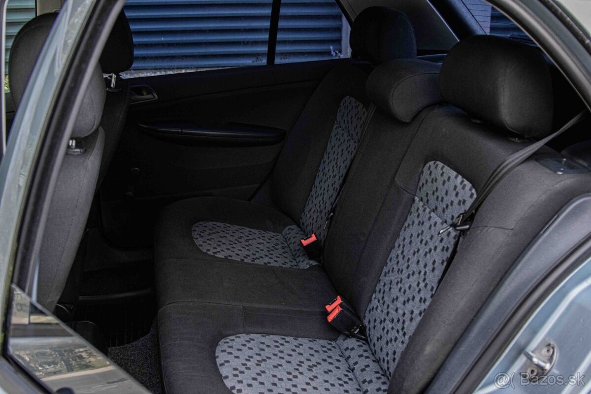 Škoda Fabia 1.2 12V Ambiente - 12