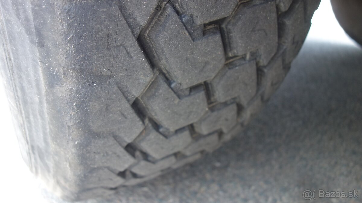 KNAPEN KT01 - Posuvná podlaha 87 m3 - 12