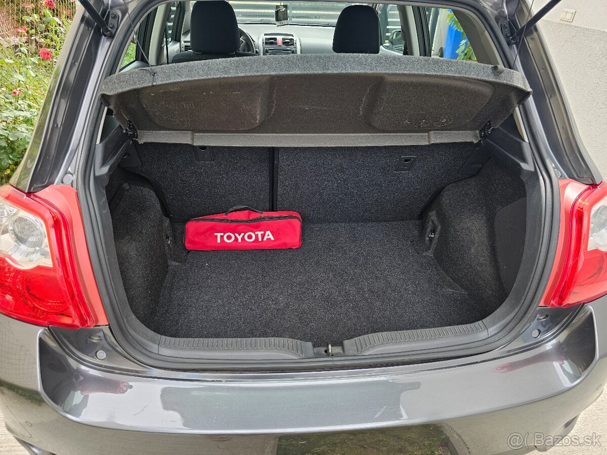 Toyota Auris 1,6 benzin - 12