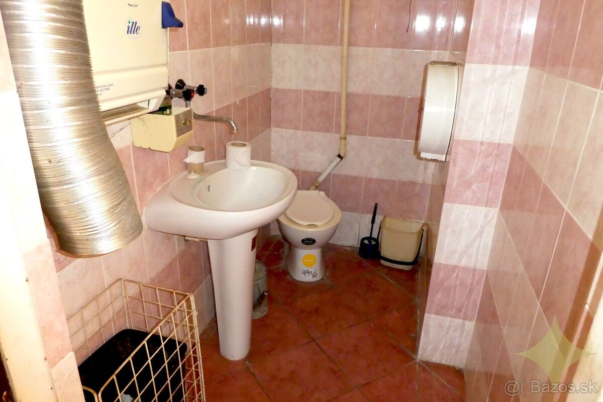 Na predaj menší rodinný dom vo Fiľakovských Kováčoch. - 12