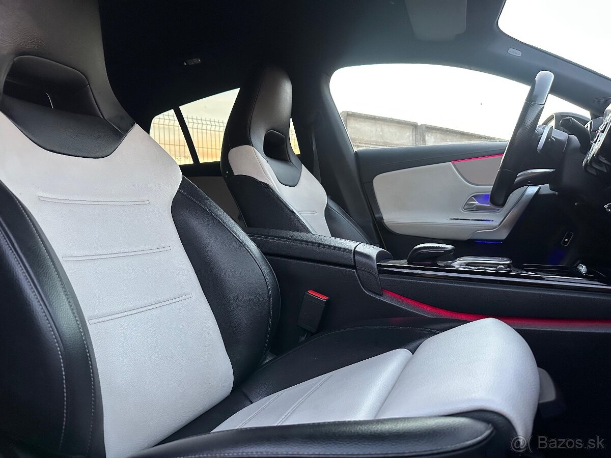 Mercedes CLA 200 AMG / 2021 / LED - 12