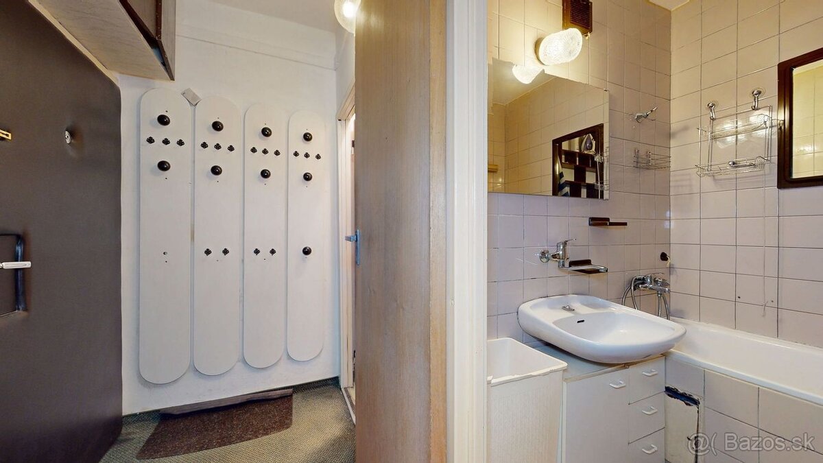 AJ NA INVESTÍCIU Slnečný 3 izbový byt s krásnym výhľadom na - 12
