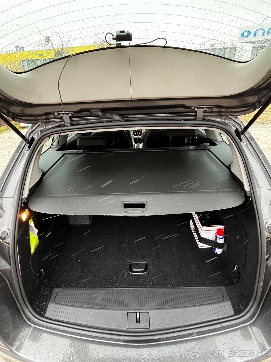 Opel Astra Sport Tour - 12