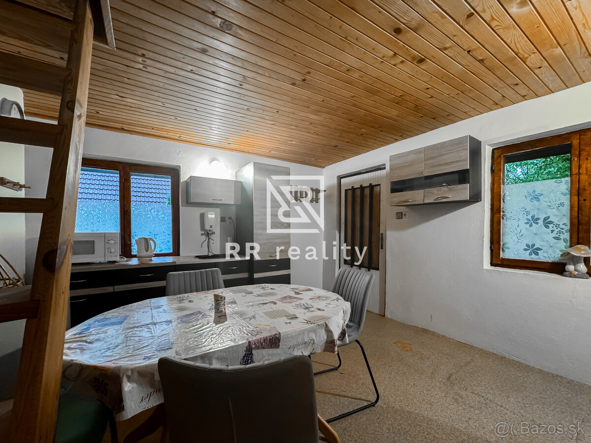 ZNÍŽENÁ CENA - Sokoľ - záhrada s chatkou, 9km od Košíc - 12