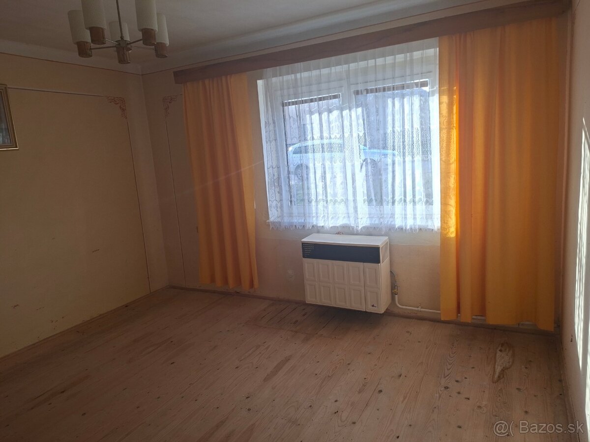 Rodinný dom Trenčianske Jastrabie 2464 m2 - 12