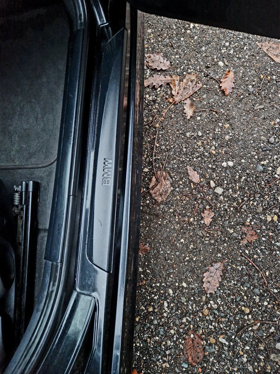 Predám BMW 116i - 12