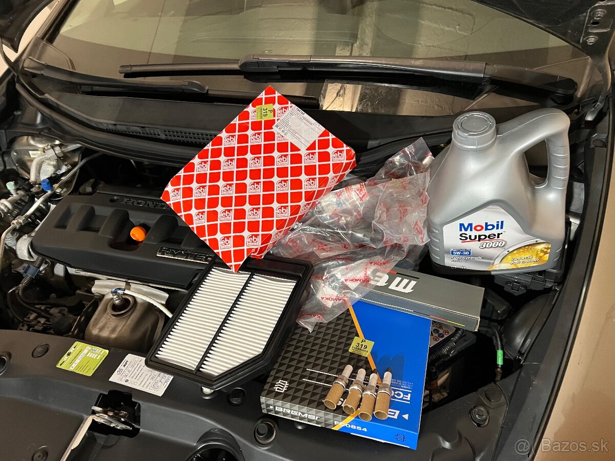 Honda Civic 1.8 automat 103kW - 12