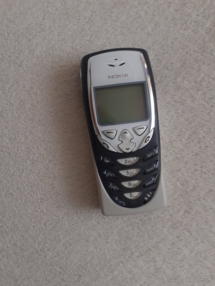 NOKIA 8310 - 12