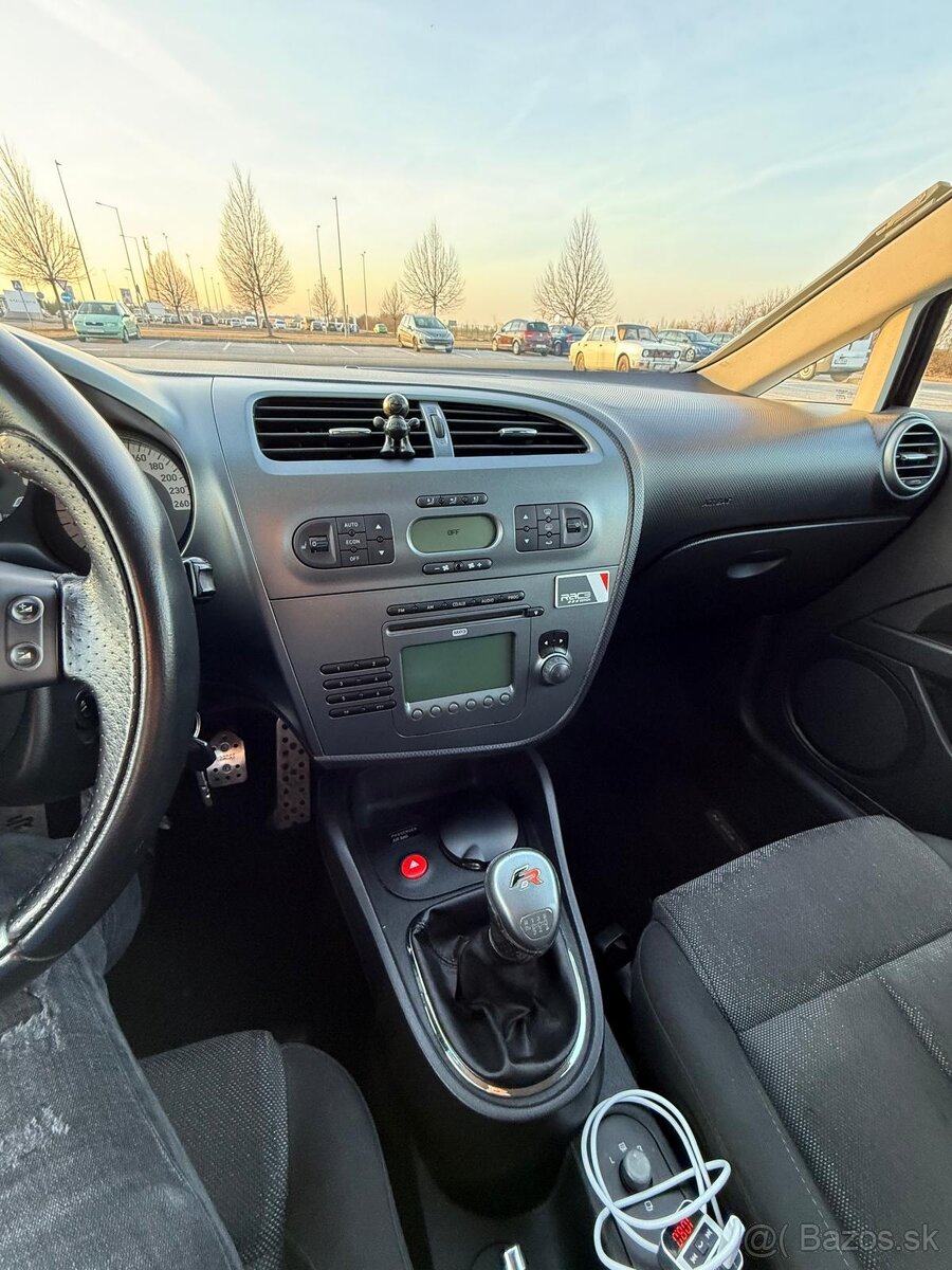 Seat Leon FR 2.0 TDI 125 kw - 12