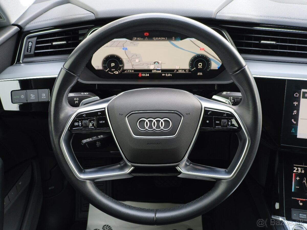 Audi E-tron 50 quattro S-line - 12