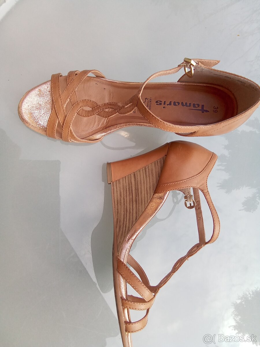 Lodičky a sandále - 12