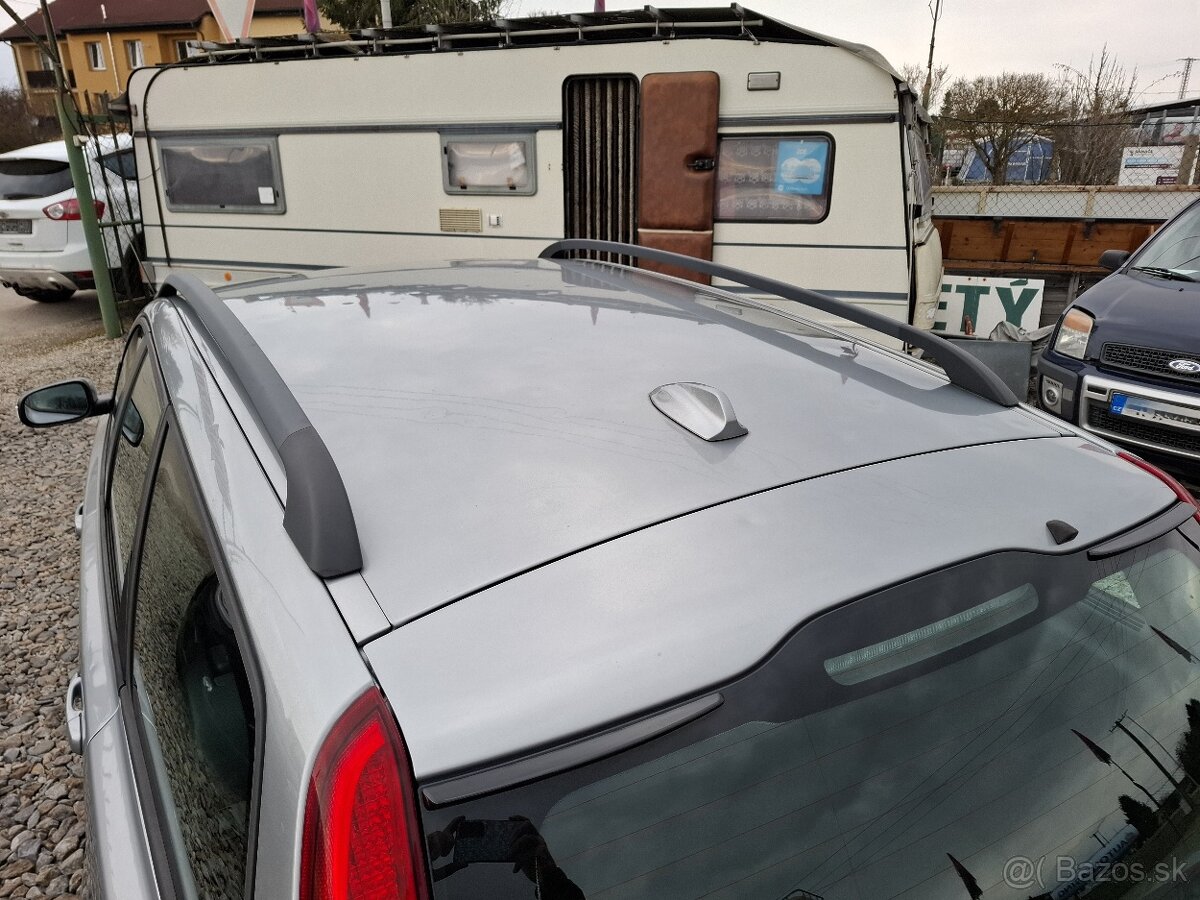 Volvo V50 1.8i kombi, integrované dětské sedačky - 12