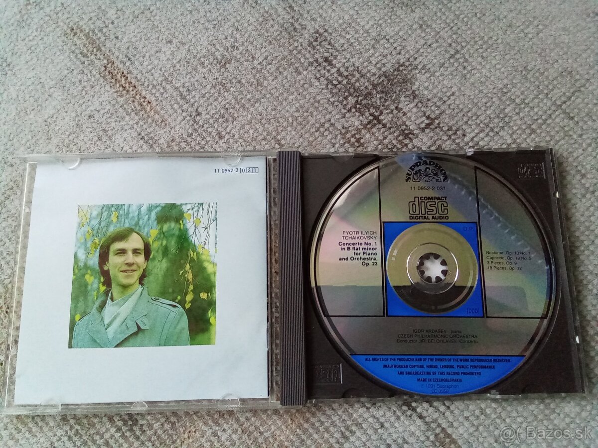 Vsehochut hudobna collection + knihy - 12