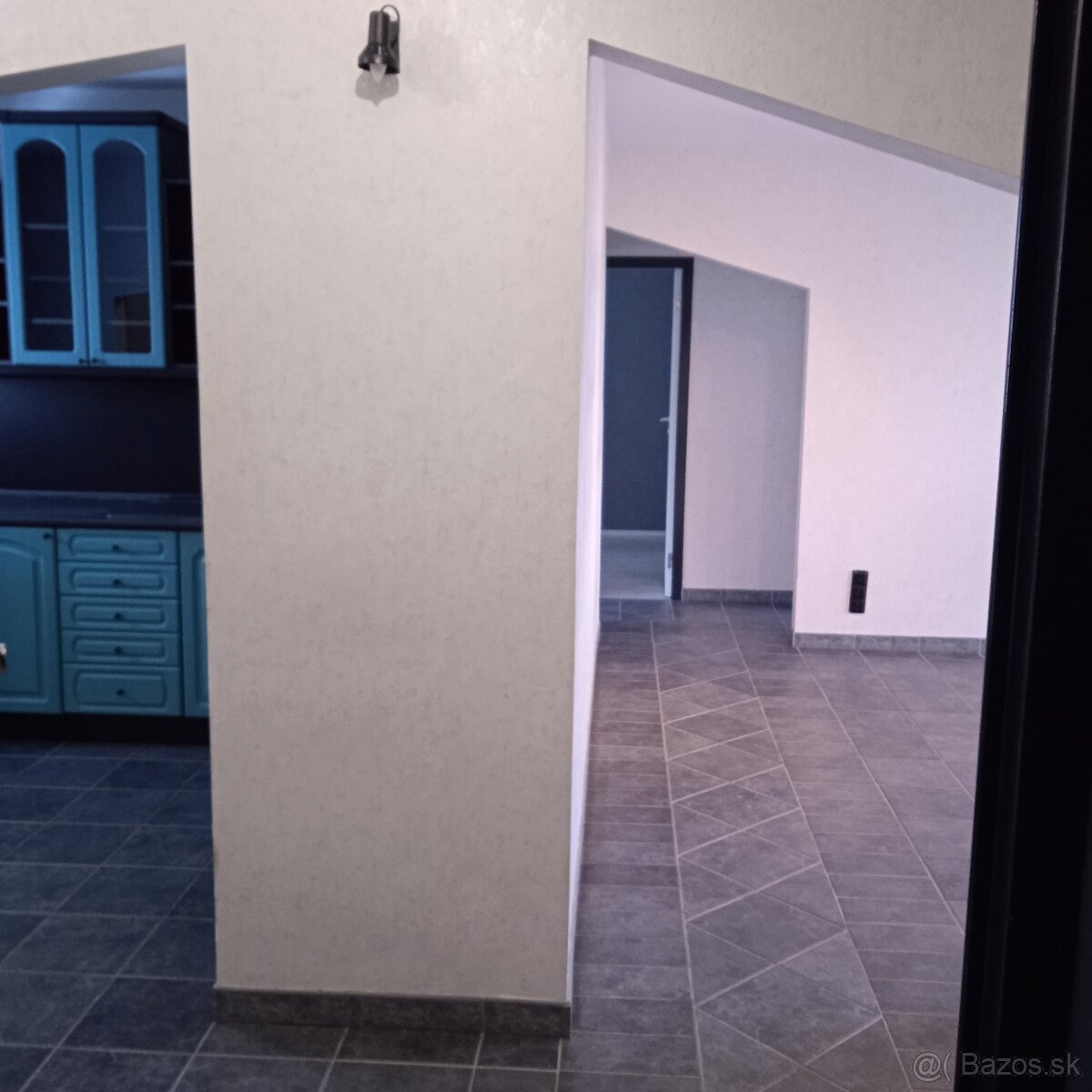 3 - izbový Bauring, stará Sásová, Banská Bystrica - 12