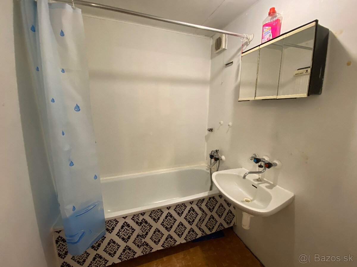 RK EXPRES- na predaj 1 izbový byt v Handlovej. - 12