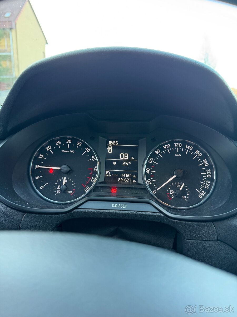 Škoda Octavia 3 combi - 12