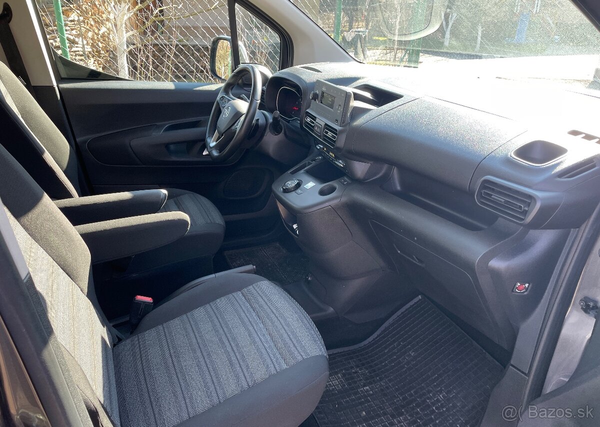 Opel Combo Life 1.2 96KW AT8 - 12