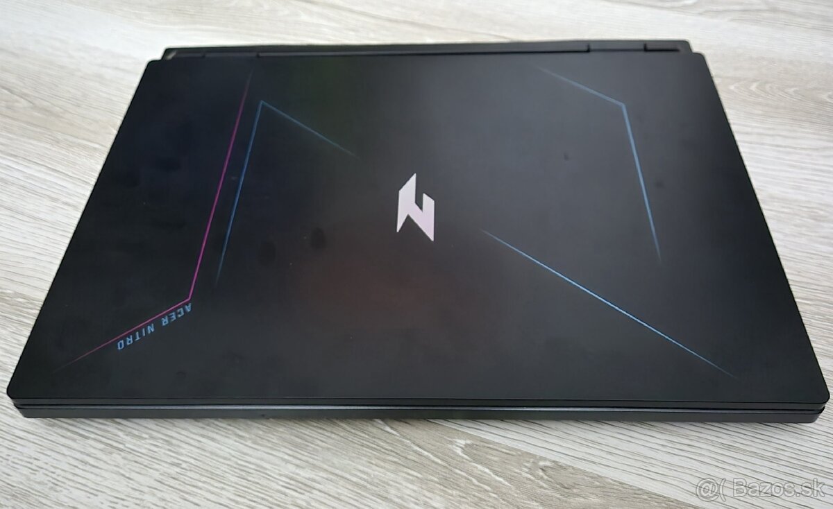 Acer Nitro 16 | ryzen 7| rtx 4070| 64gb ram - 12