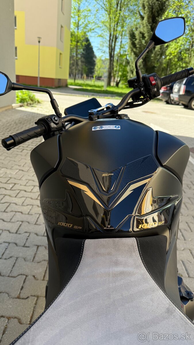 Honda CB1000 Hornet SP - 12