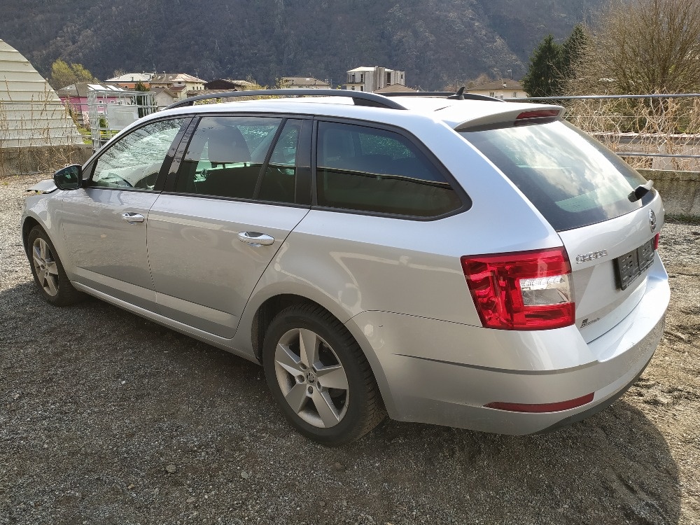 Škoda Octavia 3 facelift 1.6 tdi 85 kW - 12