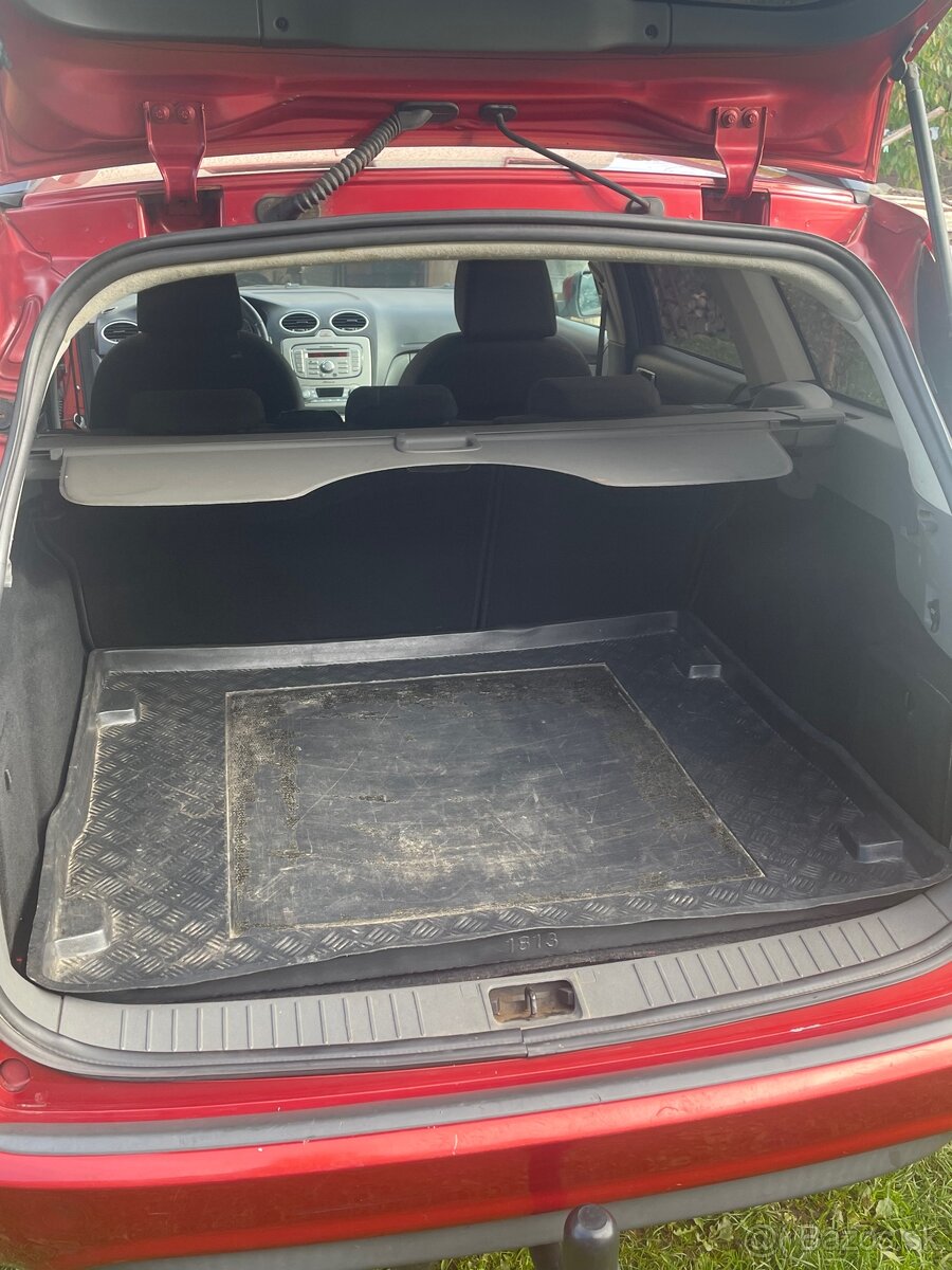 Predám Ford Focus 1.8 TDI Combi - 12