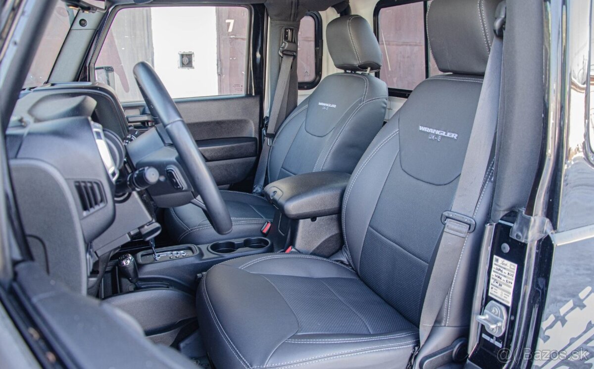 Jeep Wrangler 2.8 CRD Rubicon A/T, 147kW, A5. - 12