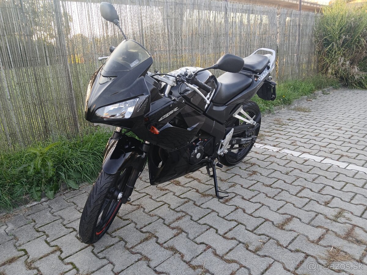 Honda CBR 125 - 12