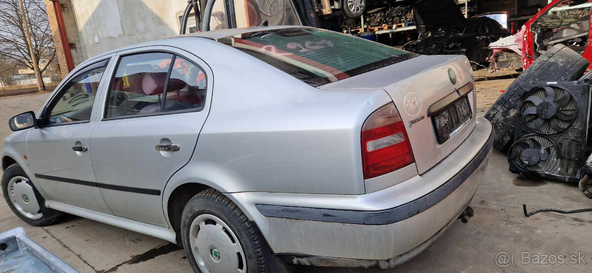 Škoda Octavia 1,6i 55kw - 12