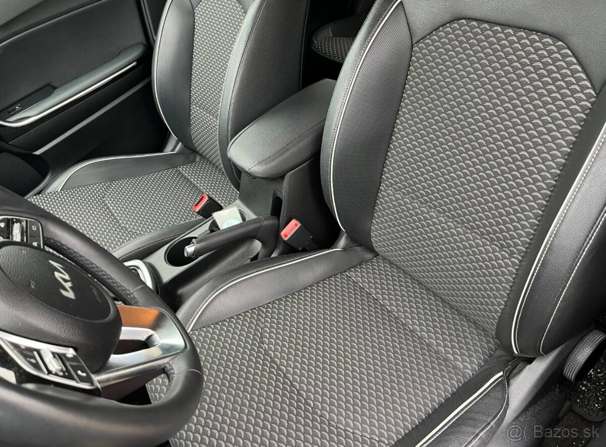 Kia Ceed SW 1.5 T-GDI - 12