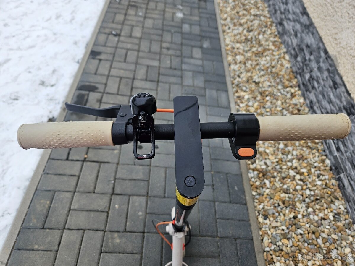 Xiaomi E-kolobežka - 12