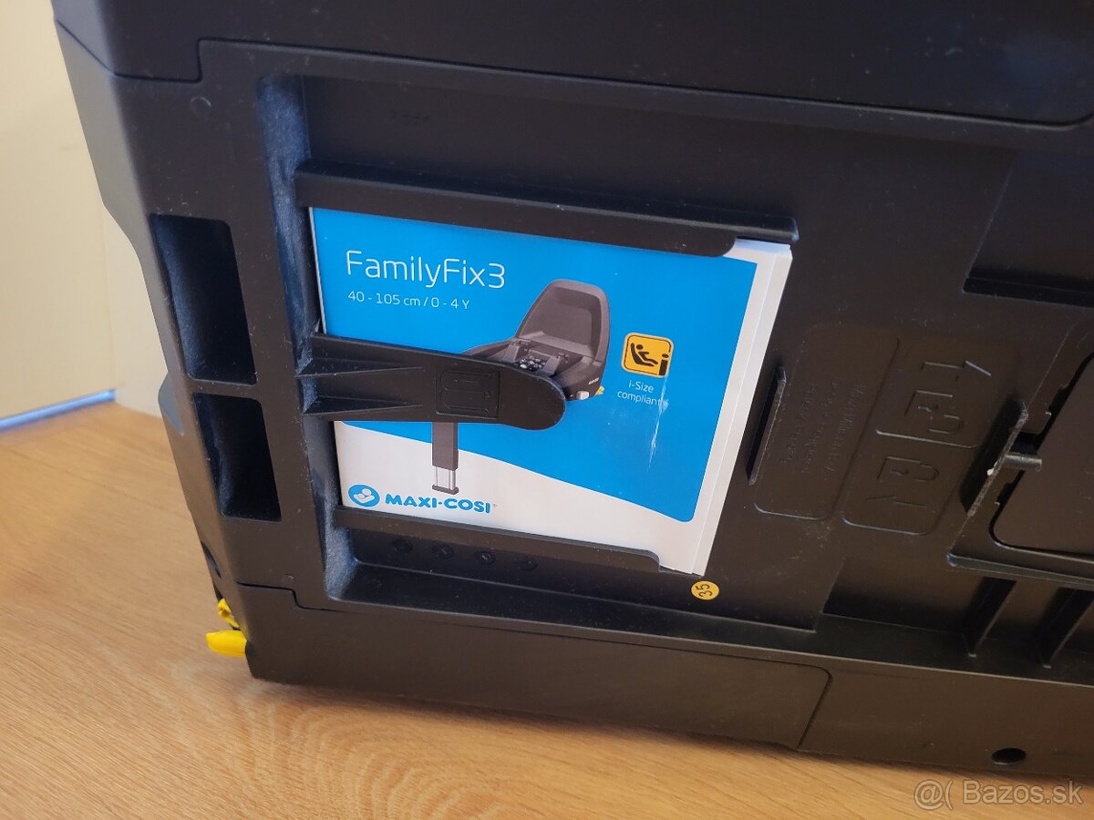 Vajíčko Maxi-Cosi Rock so základňou Maxi-Cosi FamilyFix3 - 12