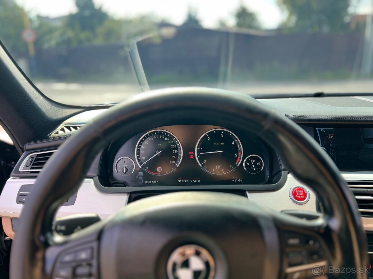 BMW F01 730d - 12