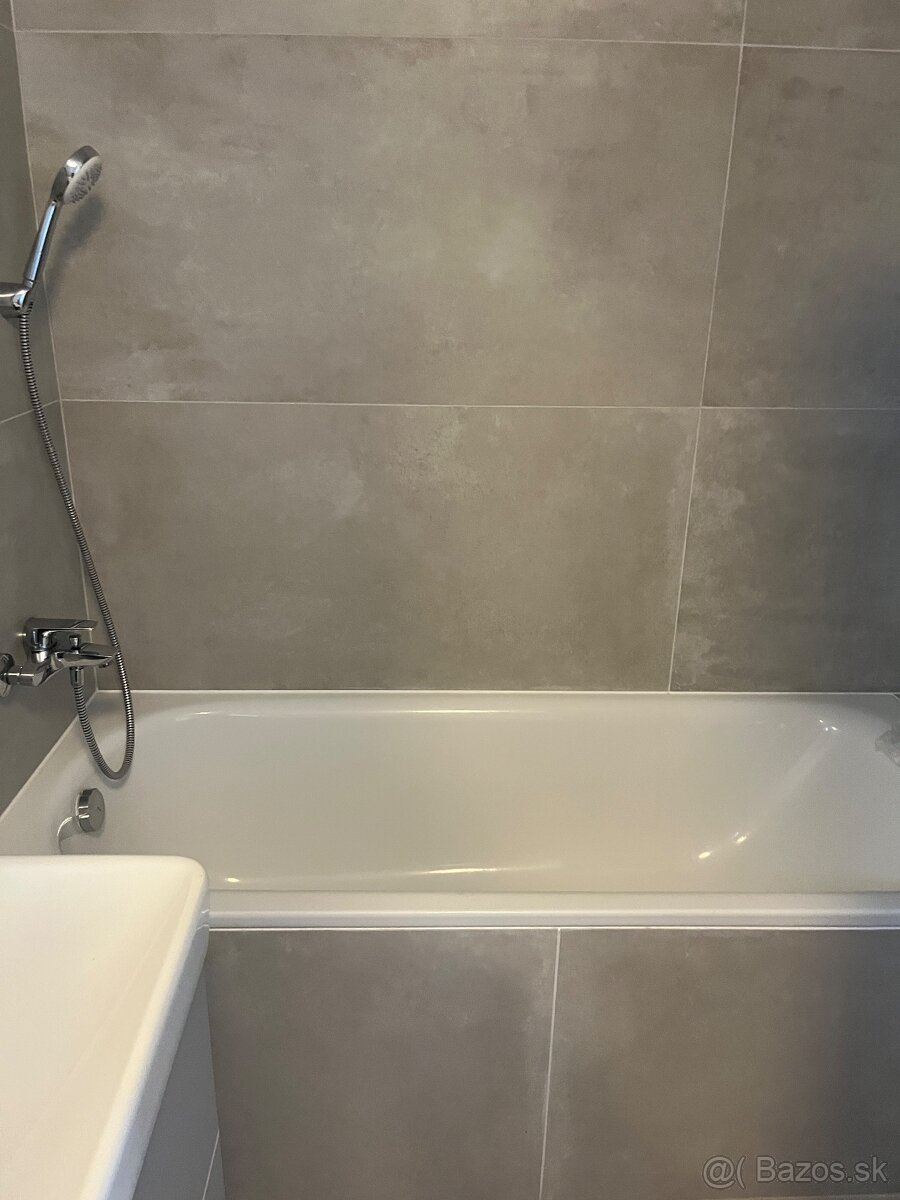 Na prenájom 4izbový mezonetový byt so záhradkou v Rovinke. - 12