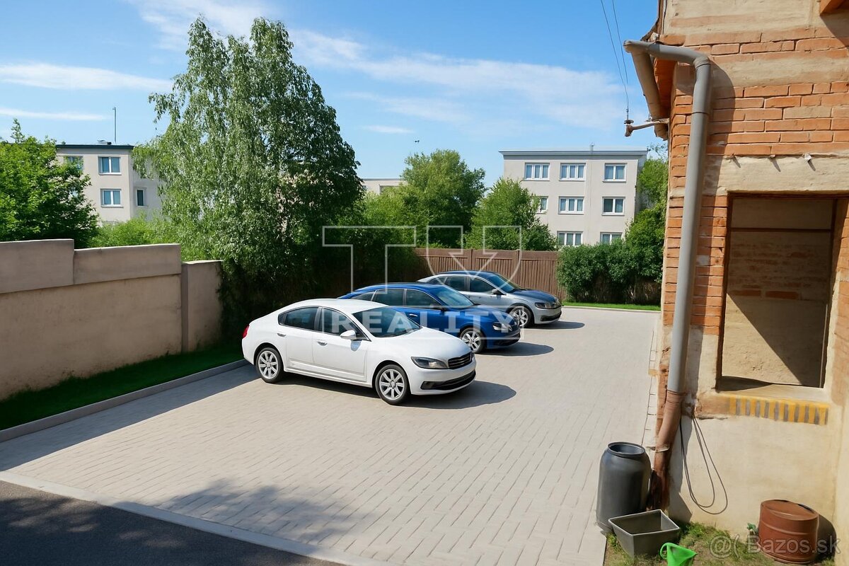 Na predaj polyfunkčný objekt, dom - 12