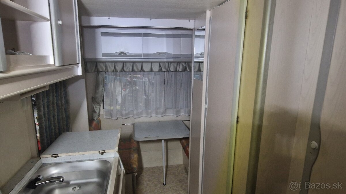 karavan Adria 390 4miest 795/1100kg, .,poschodová posteľ - 12