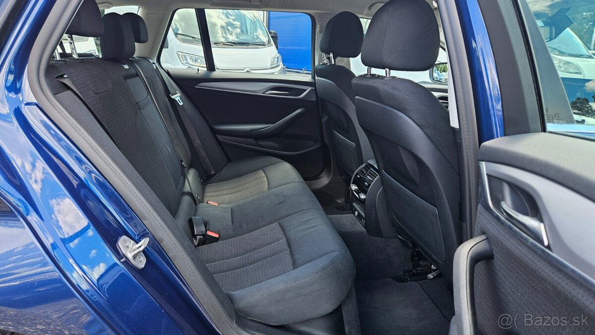 BMW Rad 5 Touring 520d MHEV hybrid - 12