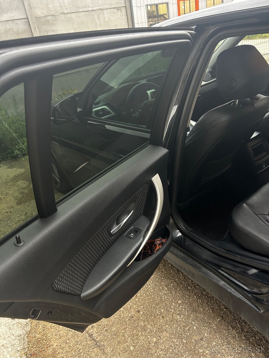 BMW 320d xdrive F31 M-packet - 12