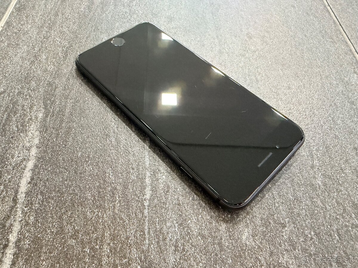 Apple iPhone 8 Plus 64 GB Space Gray - 12