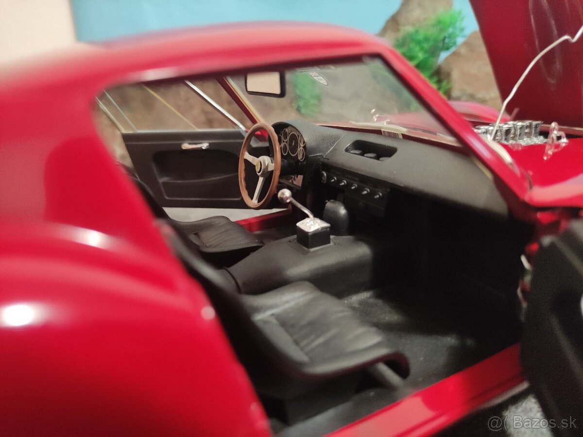 Prodám model 1:12 Ferrari 250GTO 1962 - 12