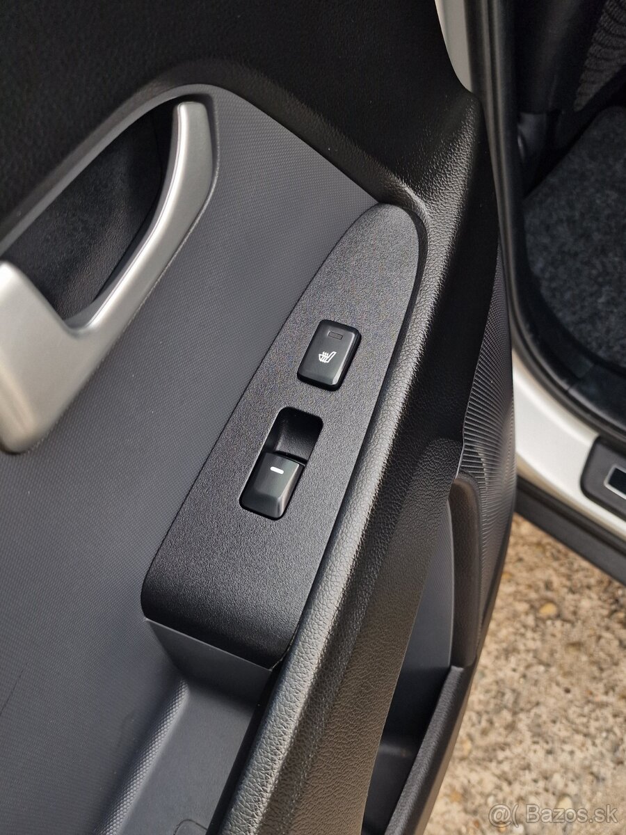 Kia Sportage 2.0 CRDi 4WD 100Kw Platinum A/T, SR, 1. Majiteľ - 12