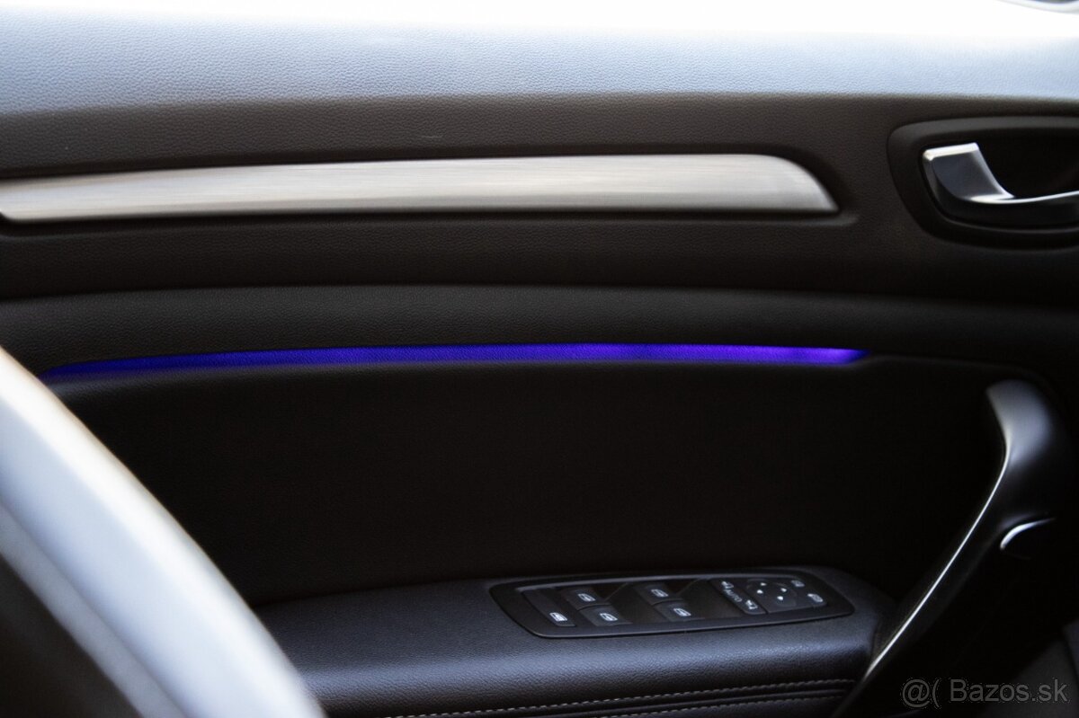 Renault Mégane Grandtour Energy TCe 130 BOSE 97kW 12/2017 - 12