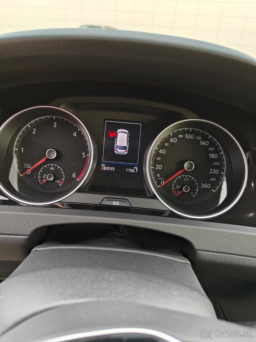 Volkswagen Golf 2.0 TDI Highline DSG -150k- 2019 - 12