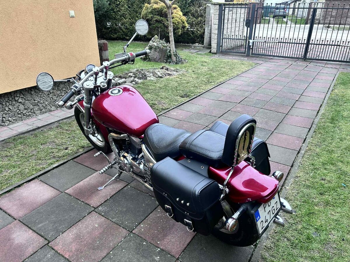 Suzuki Marauder VZ800 - 12