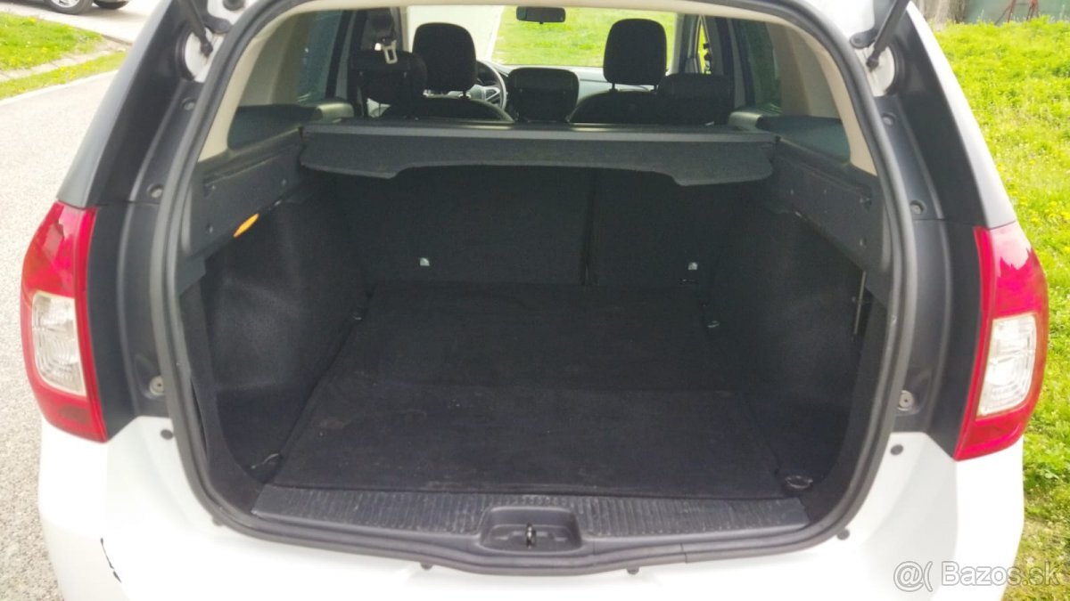 Dacia Logan MCV 0.9 TCe - 12