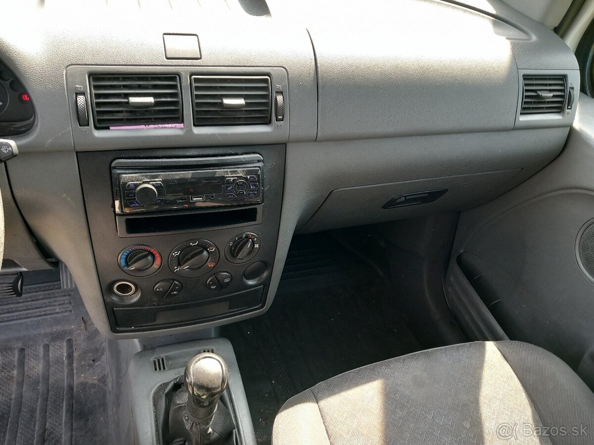 Ford Transit Connect 1.8 TDCi ,rok 2005 - 12