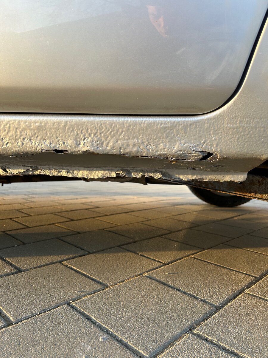 Suzuki Ignis 2006 1.3 69kw - 12